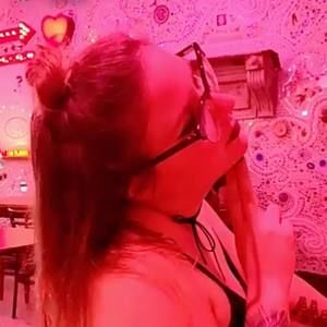 Meet your Posher, Pamela